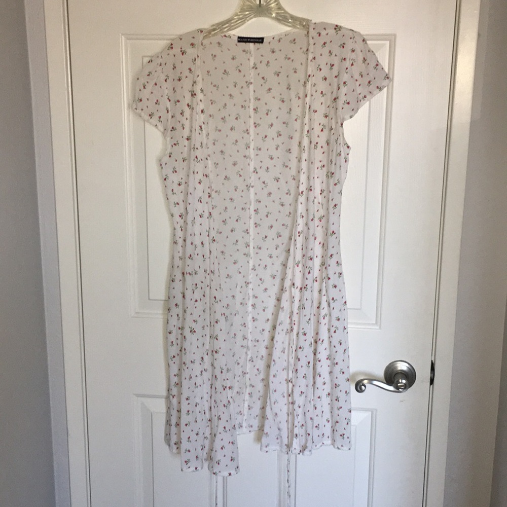 Brandy Melville white floral “Robbie” dress